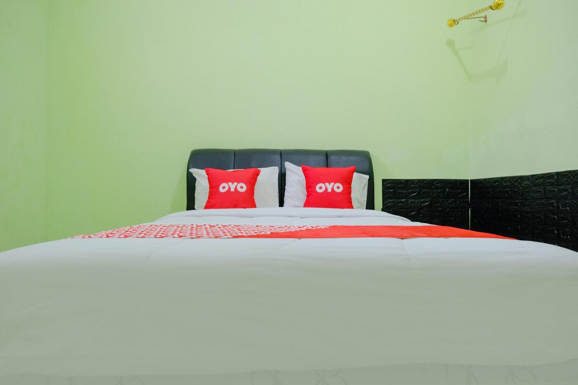 Oyo Life 2508 Alba Suites Homestay Syariah Тулунгагун Екстериор снимка
