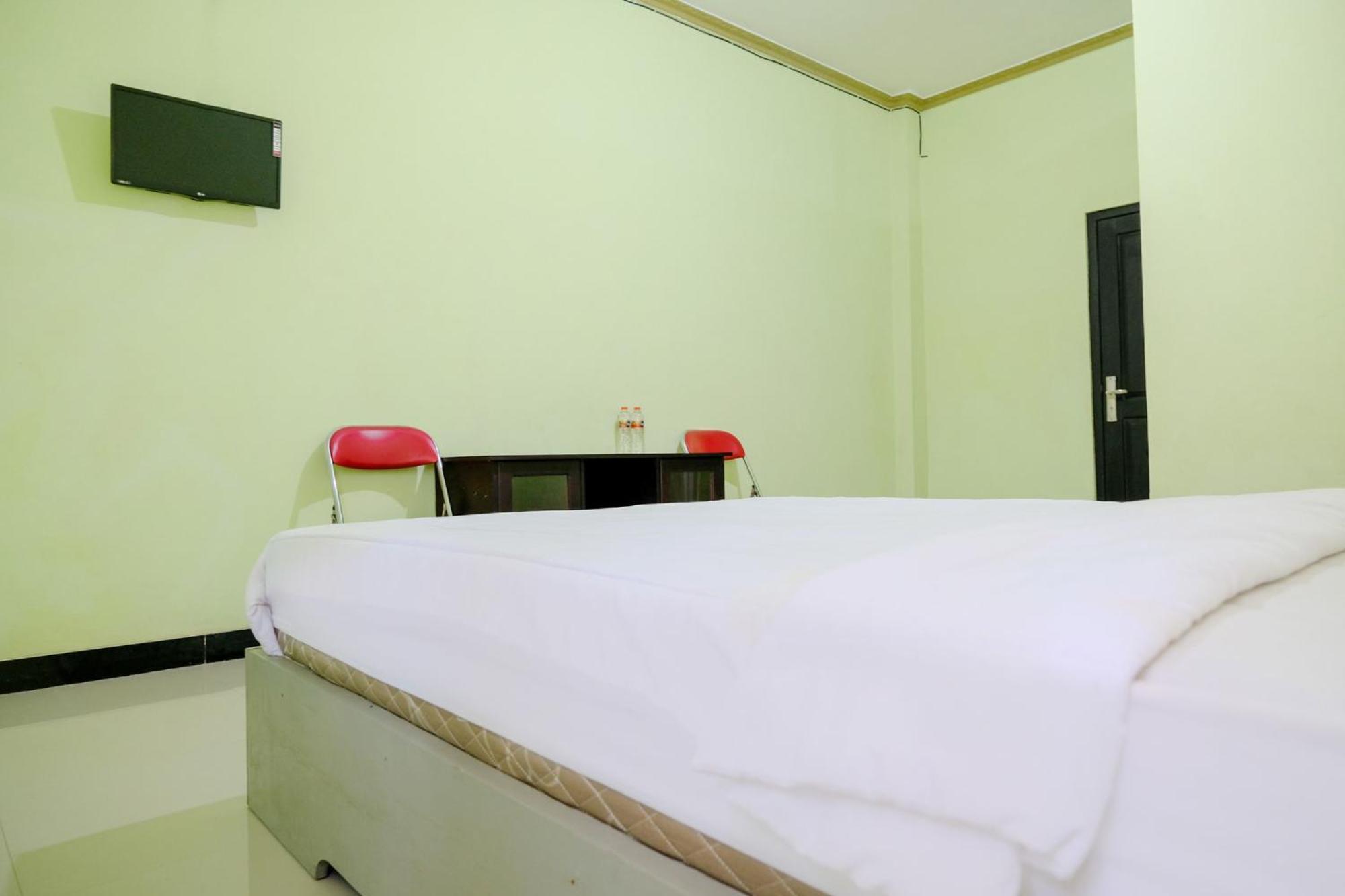Oyo Life 2508 Alba Suites Homestay Syariah Тулунгагун Екстериор снимка