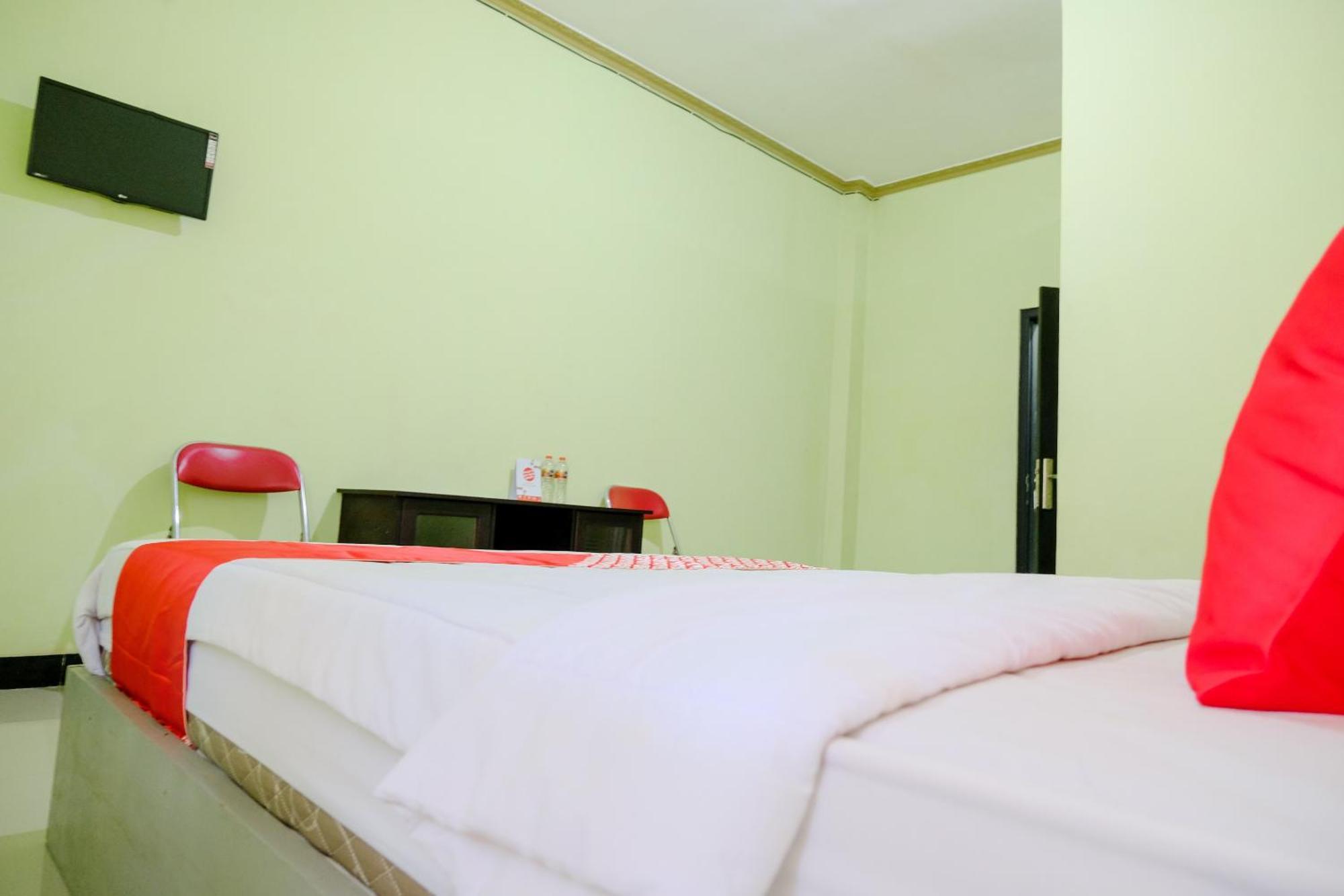 Oyo Life 2508 Alba Suites Homestay Syariah Тулунгагун Екстериор снимка