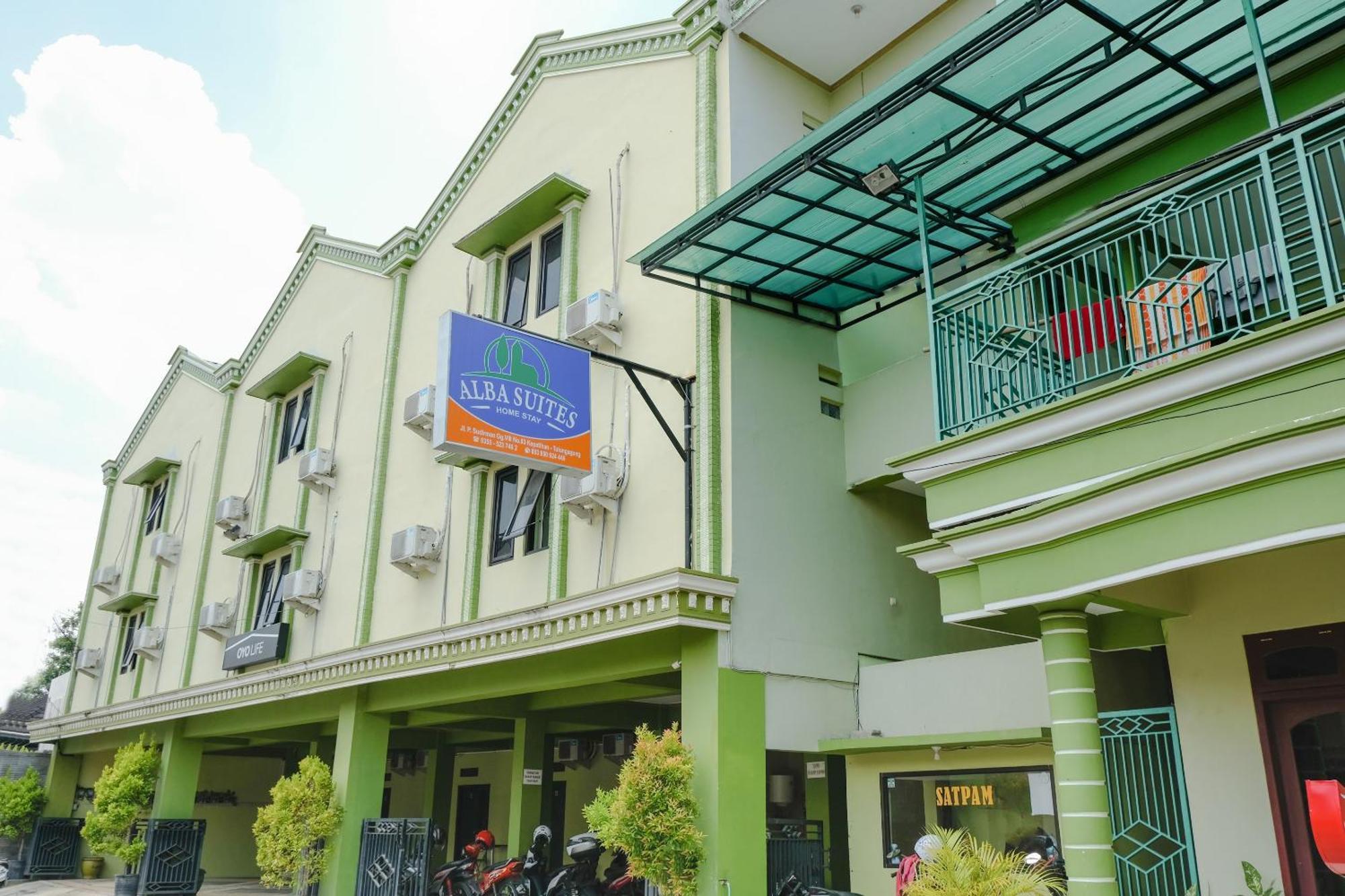 Oyo Life 2508 Alba Suites Homestay Syariah Тулунгагун Екстериор снимка