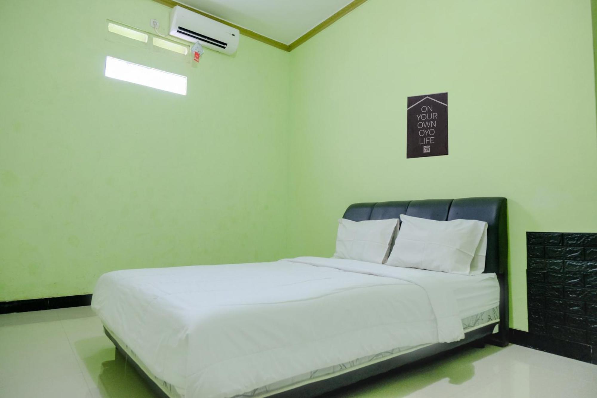 Oyo Life 2508 Alba Suites Homestay Syariah Тулунгагун Екстериор снимка